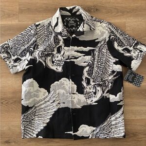 Rebel Vengeance Rare Skull Wings Tapestry Button-Up Shirt Black White Size S NWT